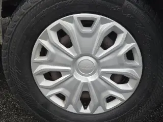 Furgoneta de carga Ford Transit 2019 250 3 puertas LWB Techo Medio con puerta corrediza del lado del pasajero