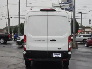 Furgoneta de carga Ford Transit 2019 250 3 puertas LWB Techo Medio con puerta corrediza del lado del pasajero