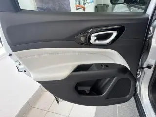 Jeep Compass 2025 4x4 Limited 4 puertas SUV