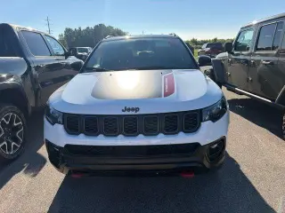 Jeep Compass 2025 4x4 Trailhawk 4 puertas SUV