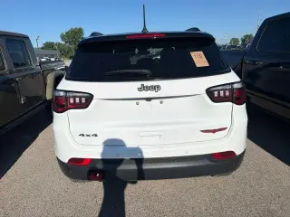 Jeep Compass 2025 4x4 Trailhawk 4 puertas SUV