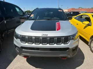 Jeep Compass 2025 4x4 Trailhawk 4 puertas SUV
