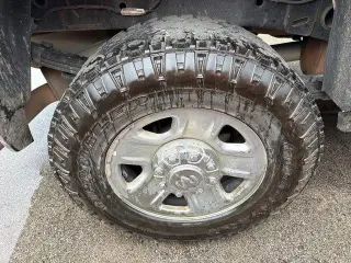 Ram 3500 2024 4x4 Tradesman 4 puertas Cabina Crew 6.3 pies. SRW Pickup