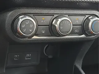 Nissan Kicks 2024 SV 4p Crossover