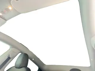 Tesla Model Y 2025 AWD Long Range 4p Crossover