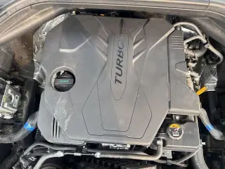 Genesis GV70 2025 AWD 2.5T Standard 4p SUV