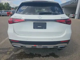 Mercedes-Benz GLC 2024 AWD GLC 300 4MATIC® 4p SUV