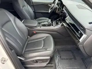 Audi Q7 2025 AWD quattro Premium Plus 55 TFSI 4p SUV