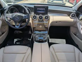 Mercedes-Benz Clase C 2018 C 300 4 puertas Sedan