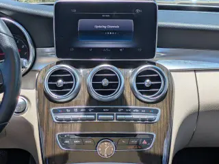 Mercedes-Benz Clase C 2018 C 300 4 puertas Sedan