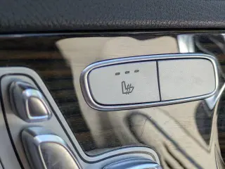 Mercedes-Benz Clase C 2018 C 300 4 puertas Sedan