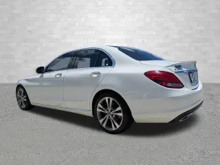 Mercedes-Benz Clase C 2018 C 300 4 puertas Sedan