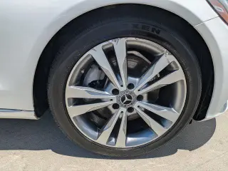 Mercedes-Benz Clase C 2018 C 300 4 puertas Sedan