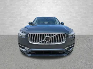 Volvo XC90 2024 AWD B6 Plus Tema Brillante 7 Pasajeros 4 puertas SUV
