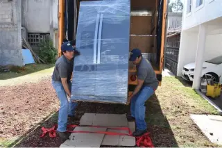 MOVING / MUDANZAS
