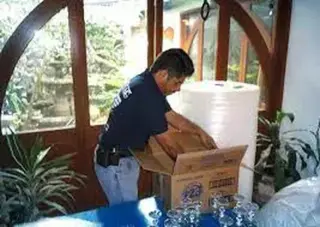 MOVING / MUDANZAS