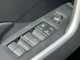 Toyota RAV4 2025 AWD XLE 4 puertas SUV