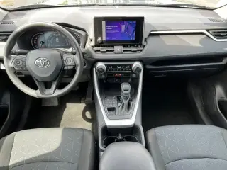 Toyota RAV4 2025 AWD XLE 4 puertas SUV