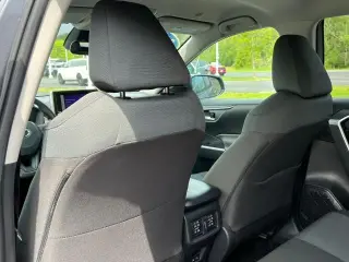 Toyota RAV4 2025 AWD XLE 4 puertas SUV