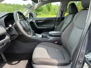 Toyota RAV4 2025 AWD XLE 4 puertas SUV