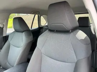 Toyota RAV4 2025 AWD XLE 4 puertas SUV