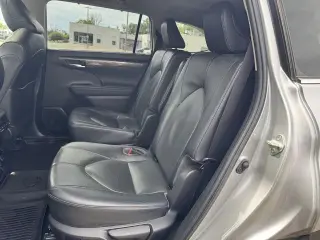 Toyota Highlander 2023 AWD Limited 4p SUV