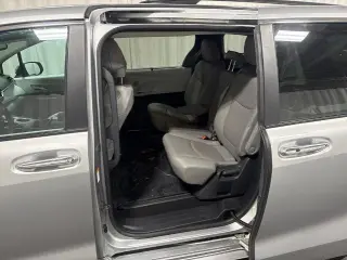 Toyota Sienna 2025 XLE 8-Pasajeros 4p Minivan