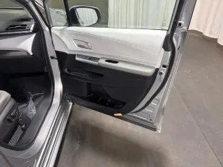 Toyota Sienna 2025 XLE 8-Pasajeros 4p Minivan