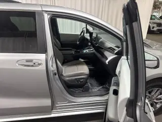 Toyota Sienna 2025 XLE 8-Pasajeros 4p Minivan