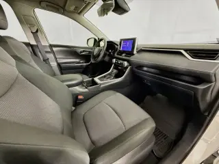 Toyota RAV4 2025 XLE 4 puertas SUV
