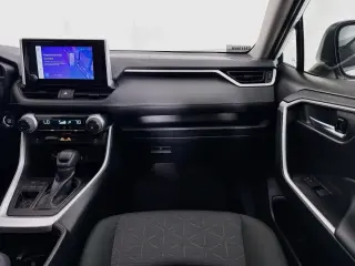 Toyota RAV4 2025 XLE 4 puertas SUV