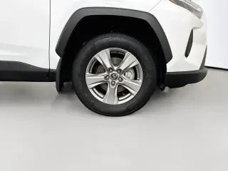 Toyota RAV4 2025 XLE 4 puertas SUV