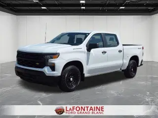Chevrolet Silverado 1500 2023 4x4 Camión de Trabajo 4dr Cabina Crew 5.8 ft. SB