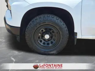 Chevrolet Silverado 1500 2023 4x4 Camión de Trabajo 4dr Cabina Crew 5.8 ft. SB