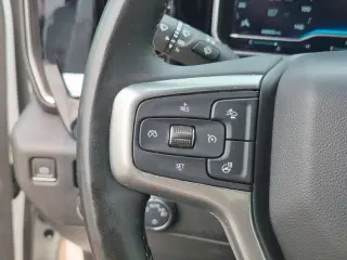 Chevrolet Silverado 1500 2023 4x4 LT 4 puertas Cabina Crew 5.8 pies. SB con 2FL