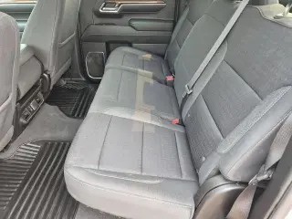 Chevrolet Silverado 1500 2023 4x4 LT 4 puertas Cabina Crew 5.8 pies. SB con 2FL