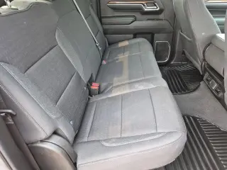 Chevrolet Silverado 1500 2023 4x4 LT 4 puertas Cabina Crew 5.8 pies. SB con 2FL