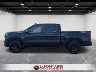 Chevrolet Silverado 1500 Limited 2022 4x4 LT Trail Boss 4 puertas Cabina Crew 5.8 pies. SB