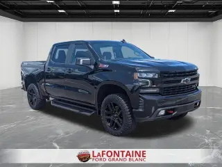 Chevrolet Silverado 1500 Limited 2022 4x4 LT Trail Boss 4 puertas Cabina Crew 5.8 pies. SB