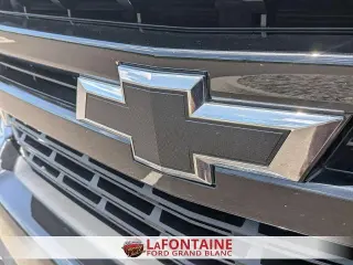 Chevrolet Silverado 1500 Limited 2022 4x4 LT Trail Boss 4 puertas Cabina Crew 5.8 pies. SB
