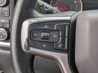 Chevrolet Silverado 1500 2019 4x4 LT 4 puertas Cabina Crew 5.8 pies. Caja corta