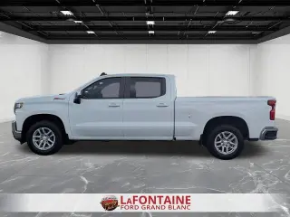 Chevrolet Silverado 1500 2019 4x4 LT 4 puertas Cabina Crew 5.8 pies. Caja corta
