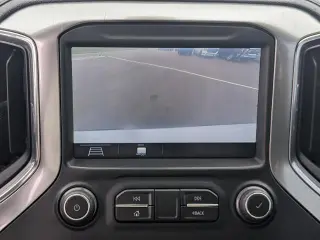 Chevrolet Silverado 1500 2019 4x4 LT 4 puertas Cabina Crew 5.8 pies. Caja corta