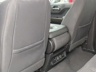 Chevrolet Silverado 1500 2019 4x4 LT 4 puertas Cabina Crew 5.8 pies. Caja corta