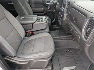 Chevrolet Silverado 1500 2019 4x4 LT 4 puertas Cabina Crew 5.8 pies. Caja corta