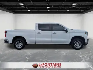 Chevrolet Silverado 1500 2019 4x4 LT 4 puertas Cabina Crew 5.8 pies. Caja corta
