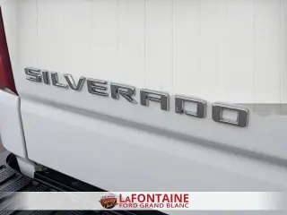 Chevrolet Silverado 1500 2019 4x4 LT 4 puertas Cabina Crew 5.8 pies. Caja corta