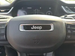 Jeep Grand Cherokee L 2023 4x4 Laredo 4 puertas SUV