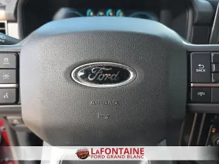 Ford F-150 2023 4x4 Lariat 4 puertas SuperCrew 5.5 pies. SB