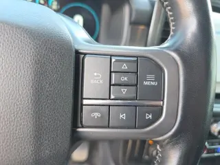 Ford F-150 2023 4x4 Lariat 4 puertas SuperCrew 5.5 pies. SB